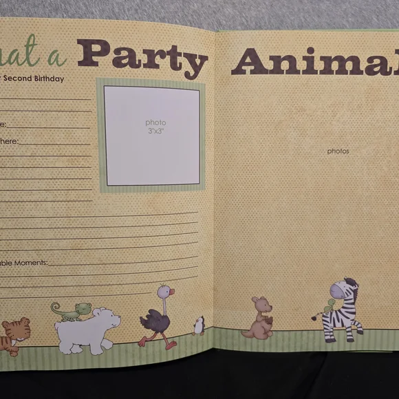 Adorable Animal Themed Baby Memory Book - Picture 5 of 5